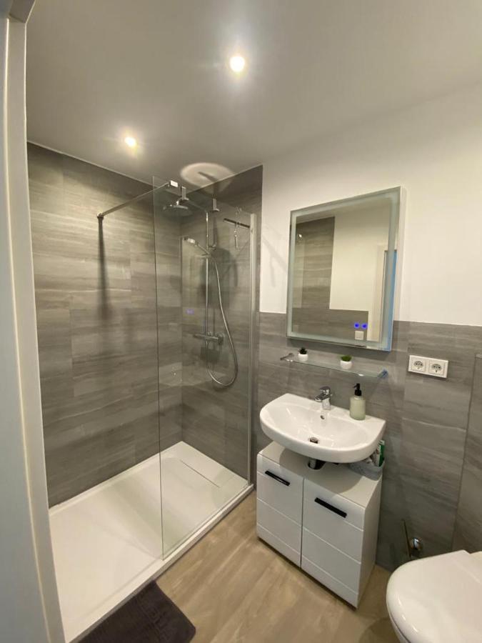 Schoene Ferienwohnung „Zum Glueck Tropical“ Eisenach Eksteriør bilde