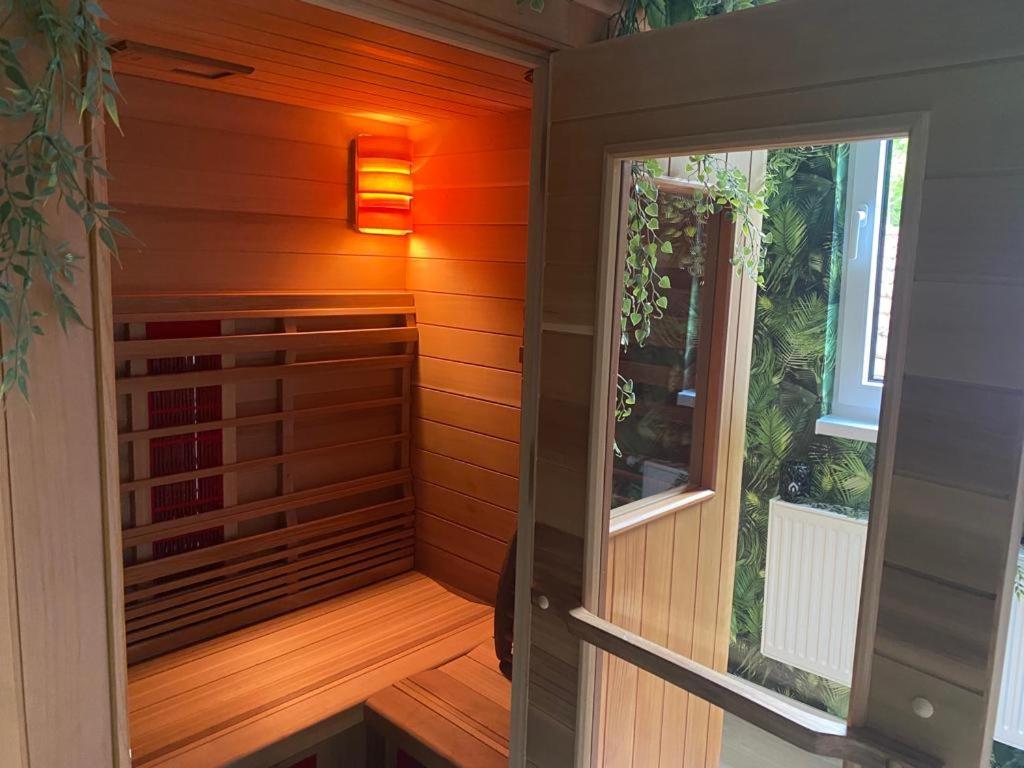 Schoene Ferienwohnung „Zum Glueck Tropical“ Eisenach Eksteriør bilde